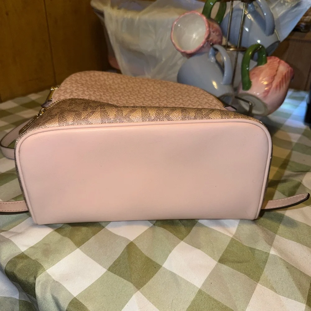 Michael Kors like new